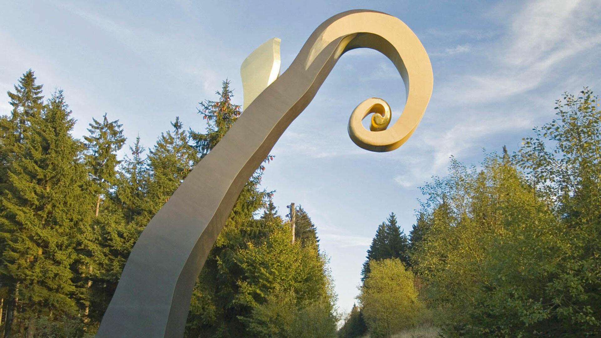 Der Krummstab bei Schanze am WaldSkulpturenWeg im Sauerland